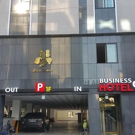Iris Hotel Seosan Bagian luar foto