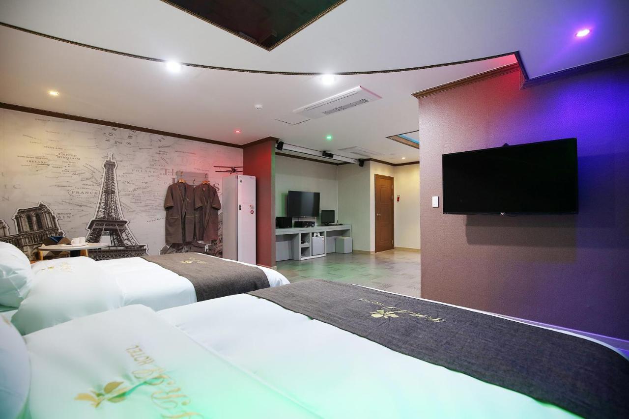 Iris Hotel Seosan Bagian luar foto