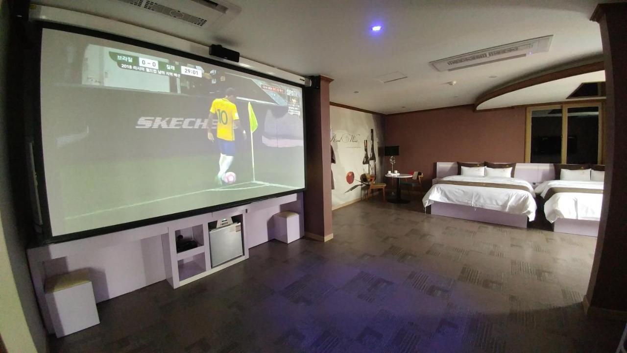 Iris Hotel Seosan Bagian luar foto
