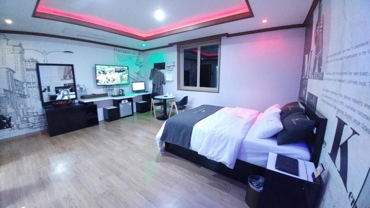 Iris Hotel Seosan Bagian luar foto