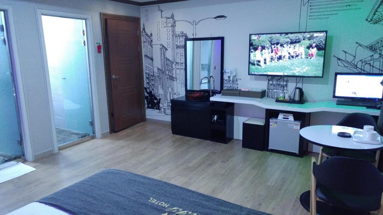 Iris Hotel Seosan Bagian luar foto