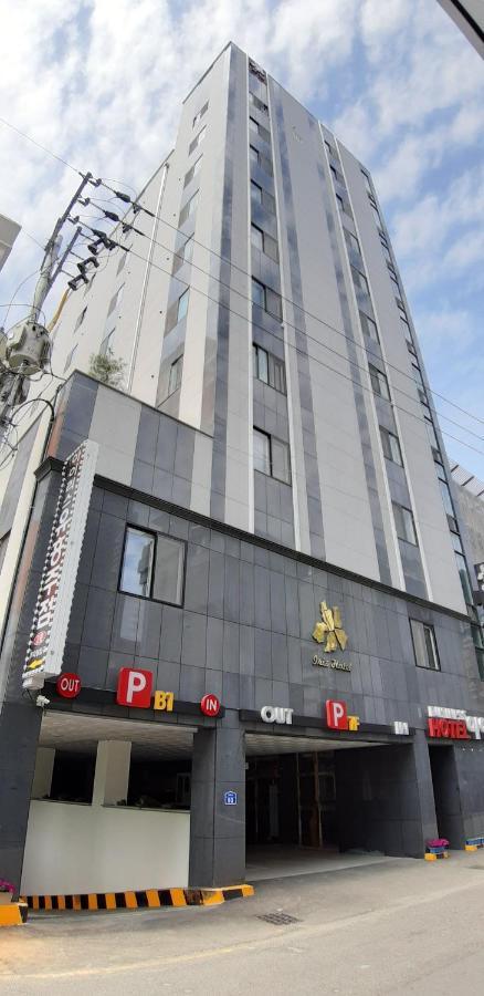 Iris Hotel Seosan Bagian luar foto